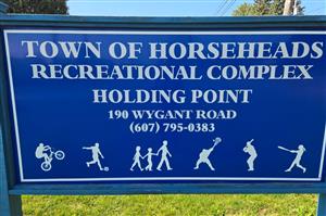 Holding Point Recreation sign